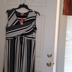 Maxi sleeveless dress